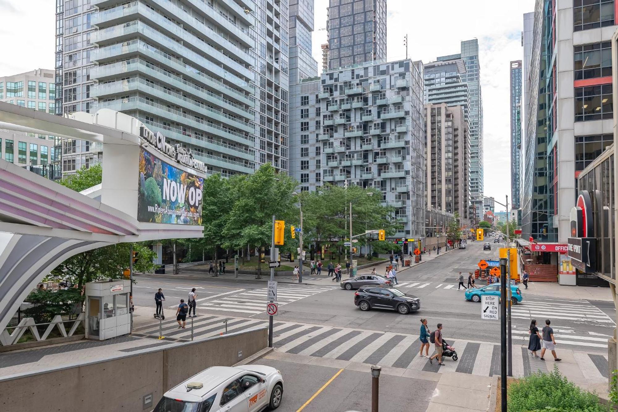 トロント2Br 2Bth Apt-Rogers Center-Cn Tower-Free Parkingアパートメント エクステリア 写真