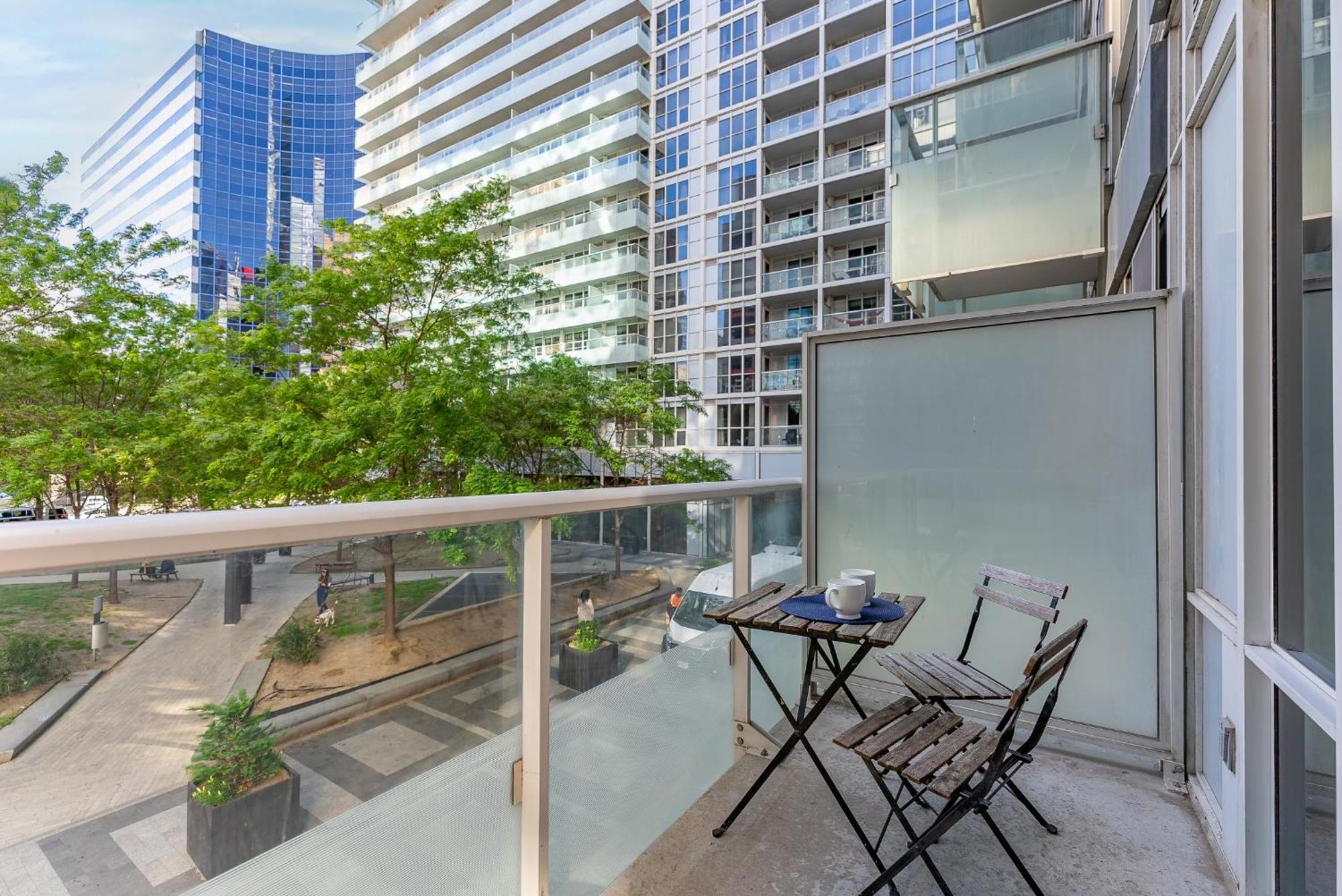 トロント2Br 2Bth Apt-Rogers Center-Cn Tower-Free Parkingアパートメント エクステリア 写真